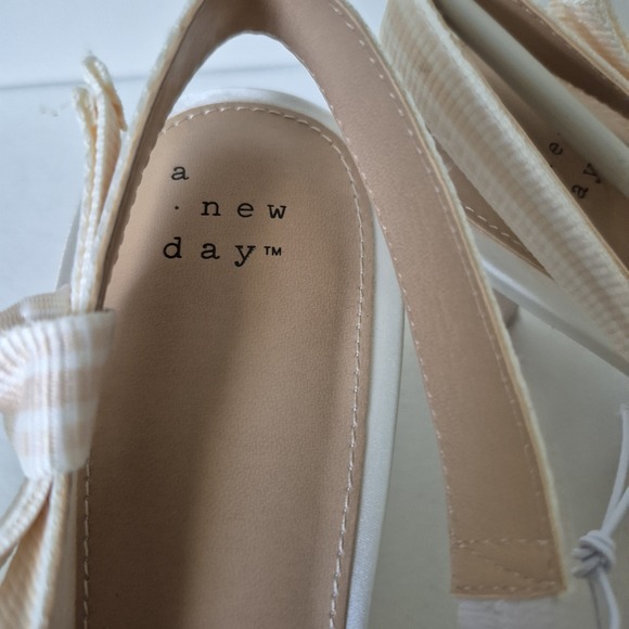 A New Day Shoes Womens Size 11 ivory‎ Milan Heel Slingback New in Box - Picture 6 of 9